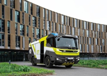 Представлена первая в мире электрическая пожарная машина