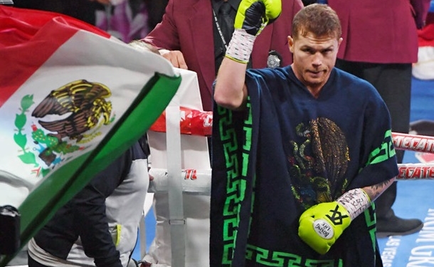 Альварес стал боксером года по версии The Ring