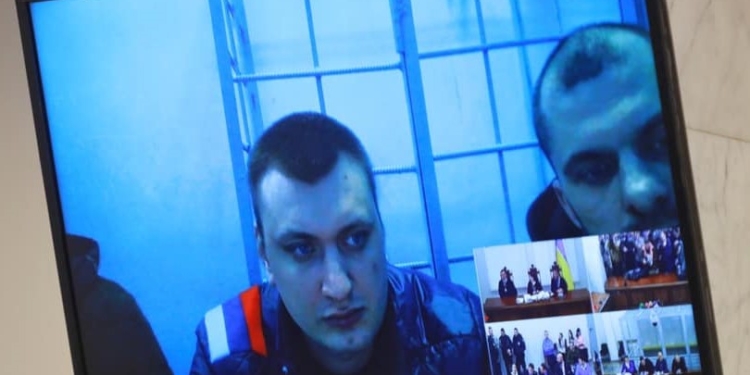 Боевикам передали экс-беркутовцев и Лусварги – адвокат