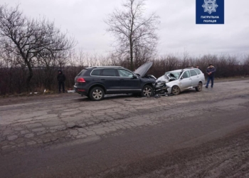 Патрульные заявили, что причиной смертельной аварии на Николаевщине могла стать яма. Дорожникам грозит привлечение к ответственности (ФОТО)