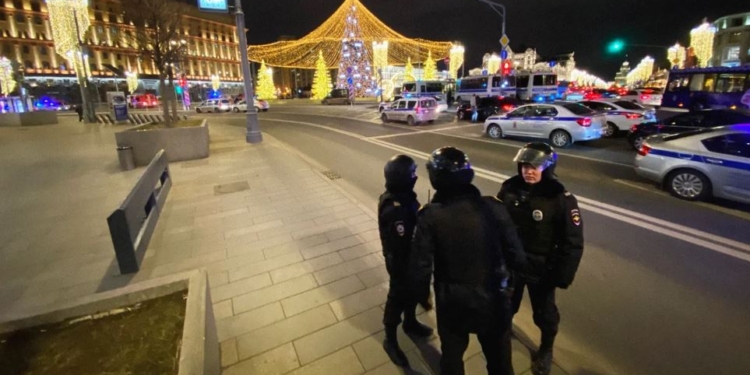 В Москве в приемной ФСБ неизвестные открыли огонь. Есть убитые и раненые (ВИДЕО)