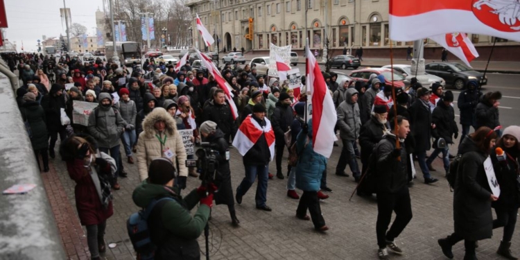 В Минске проходит пятая за месяц акция против интеграции с Россией (ФОТО, ВИДЕО)