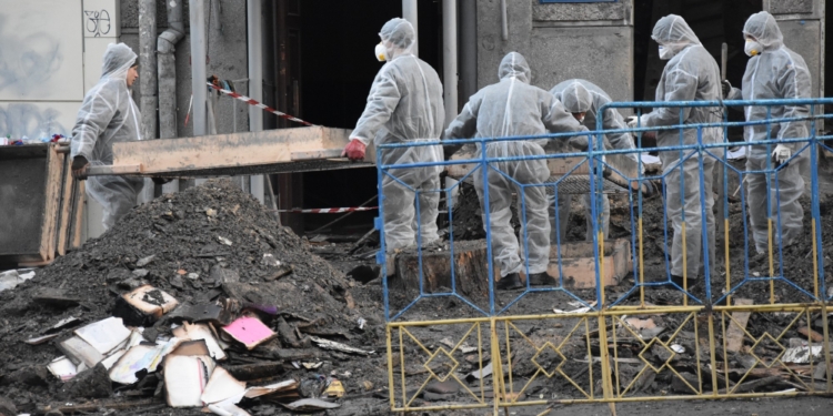 На одном из участков завала Одесского колледжа есть угроза обрушения перекрытия