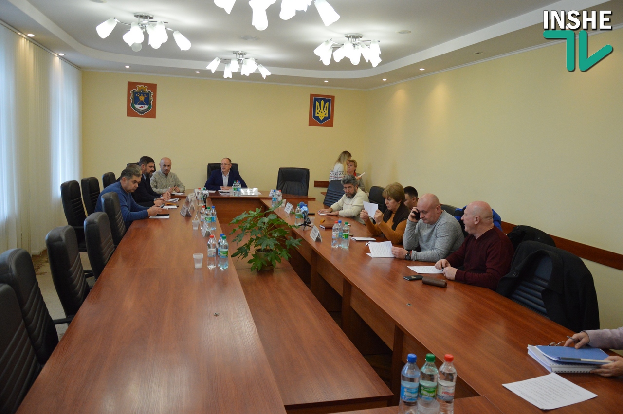 «Без всяких кадровых вопросов» — члены бюджетной комиссии облсовета хотят на следующей неделе созвать новую сессию