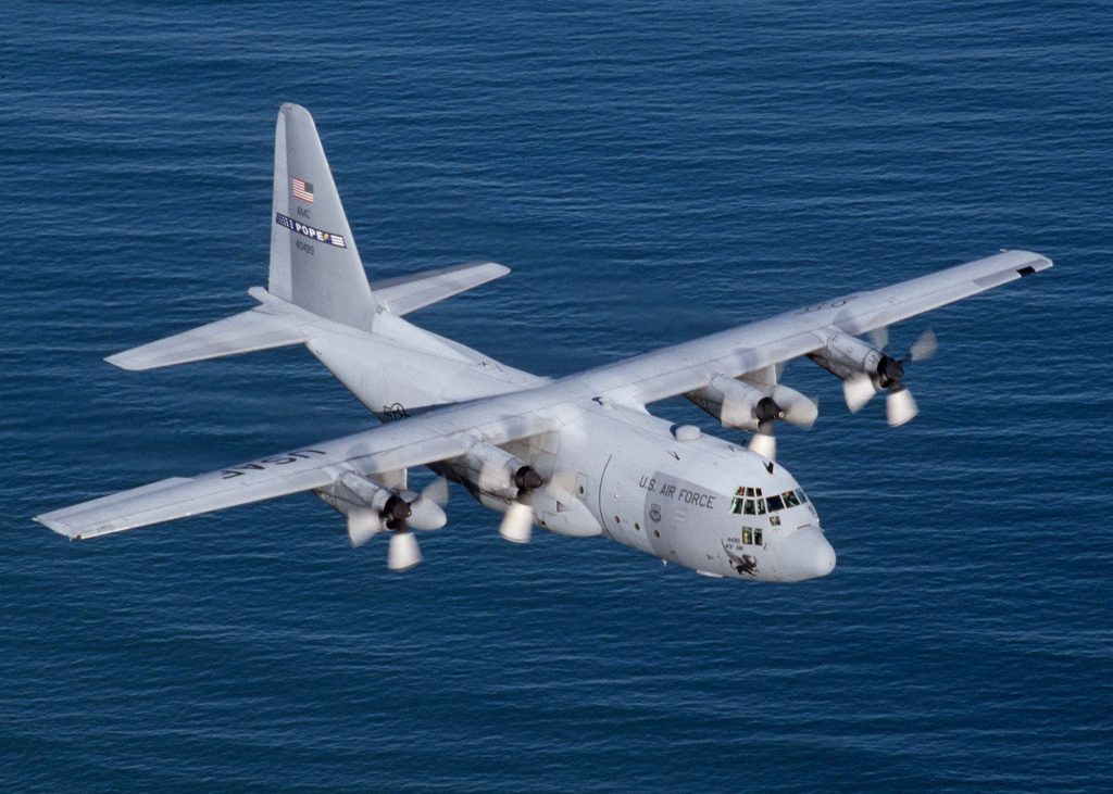 В Южной Америке разбился военный самолет с 38 людьми на борту 1