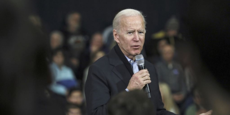 Уговорили. Байден согласился давать показания против Трампа (ВИДЕО)