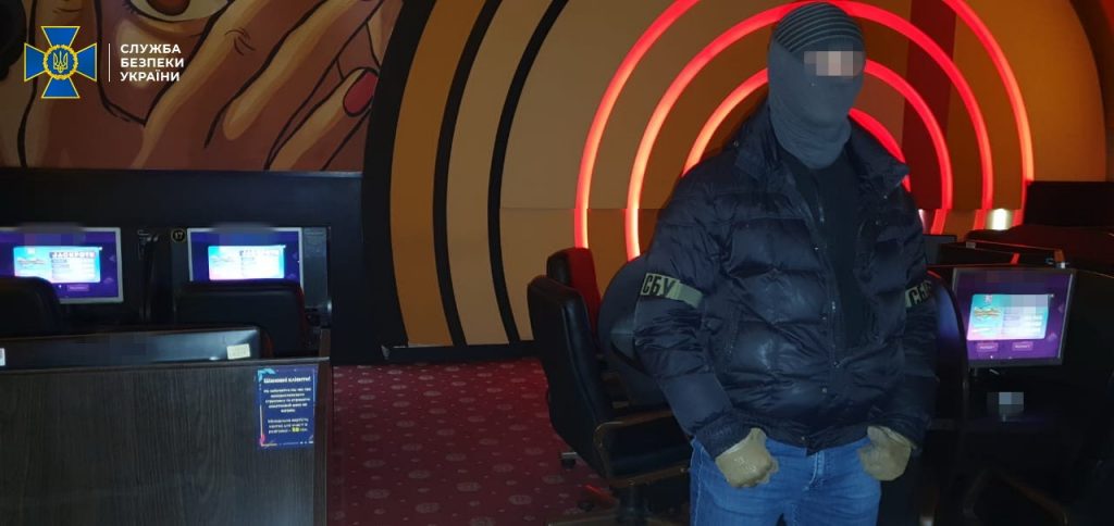 СБУ блокировала работу 43 казино - их "крышевали" правоохранители (ФОТО, ВИДЕО) 11