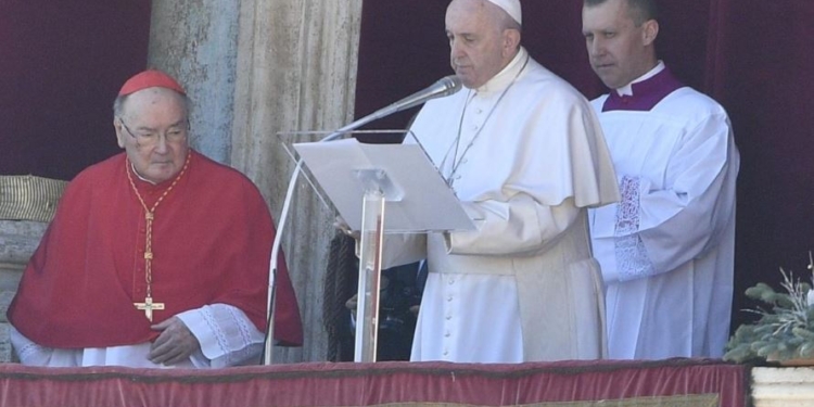 “Будь светом, Искупитель мира, для дорогой Украины”, – Папа в послании “Городу и миру” (ВИДЕО)