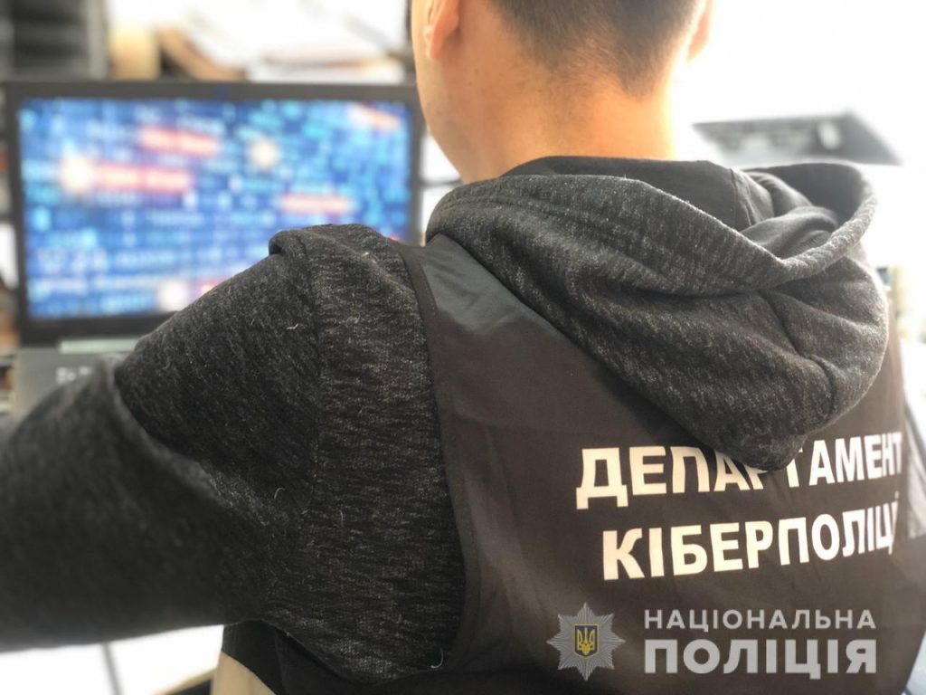 В Харькове задержали хакеров, которые взломали более 20 тысяч серверов по всему миру 1