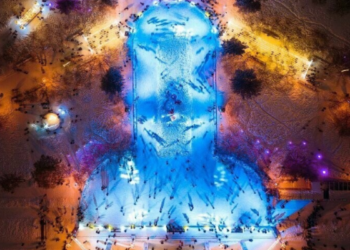 Фото ледового катка имени Путина в Новосибирске вызвало фурор в Сети