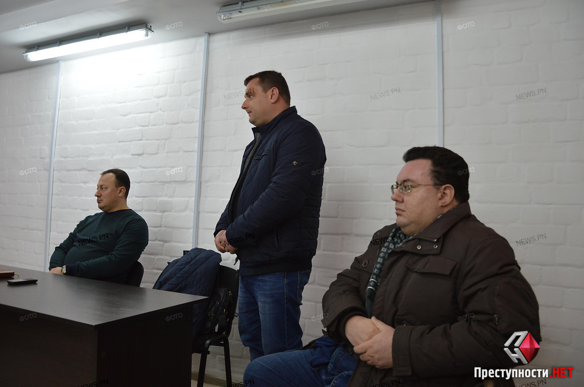 Суд не смог приступить к рассмотрению дела о растратах в департаменте энергоэффективности Николаевского горсовета  – адвокат отказался от обвиняемого