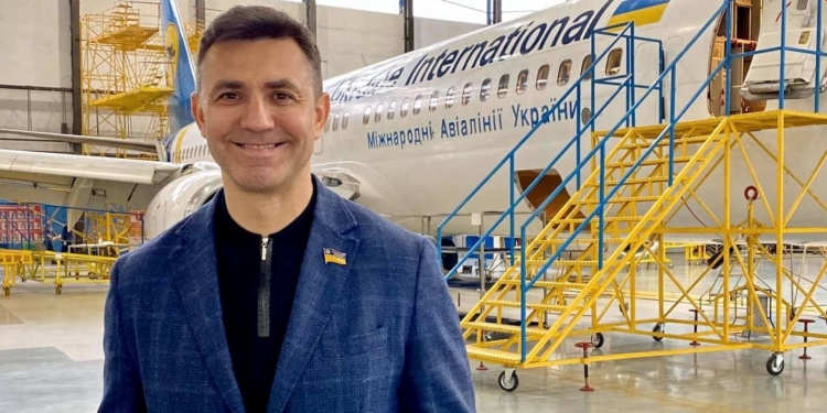 Слуги народа решили разобраться, почему у нас дорогие авиабилеты. Вот что из этого вышло