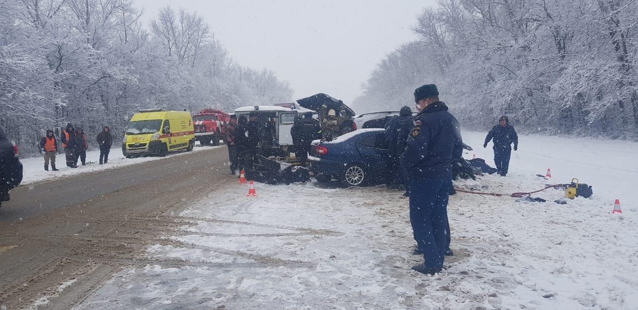 В ДТП в России трое украинцев погибли, еще шестеро травмированы (ФОТО)