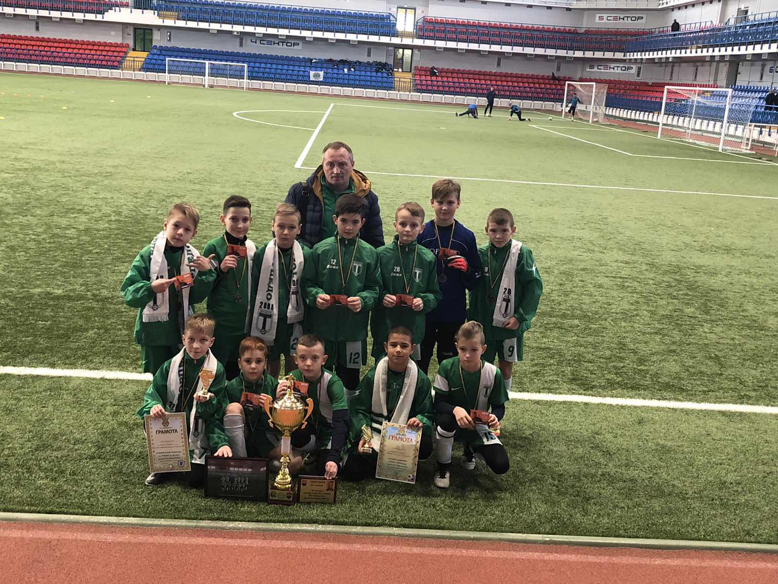 Команда ДЮФШ ФК «Николаев» U-11 стала бронзовым призером турнира в Мариуполе