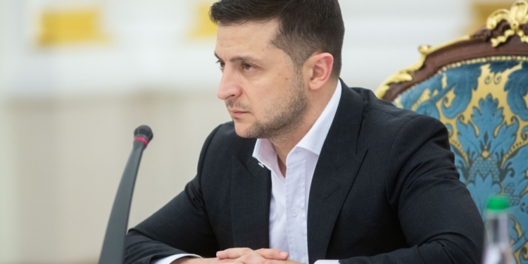 «Безопасность человека – безопасность страны»: Зеленскому представили Стратегию национальной безопасности (ФОТО)