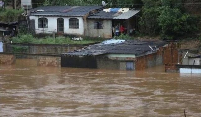 Ливни в Бразилии унесли жизни 30 человек (ФОТО, ВИДЕО)