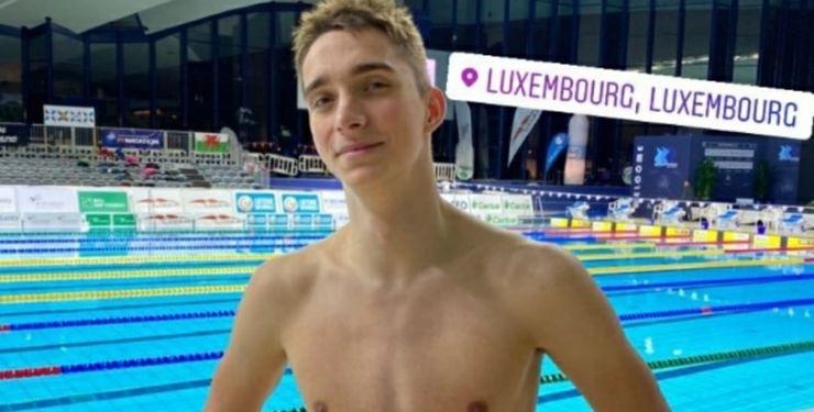 Украинский пловец Владислав Бухов установил новый мировой рекорд среди юниоров на дистанции 50 метров баттерфляем (ВИДЕО)