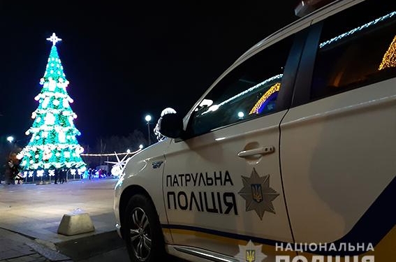В новогодних гуляниях на Соборной площади в Николаеве поучаствовали 16 тысяч человек – полиция (ФОТО)