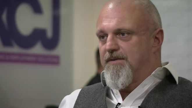 Руководитель британской компании дает дополнительные дни отпуска работникам, которые не курят