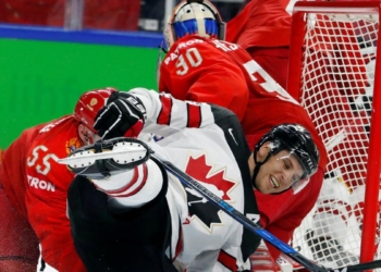 Эпический фейл: в России вместо поражения от Канады показали запись победного финала 2011 года