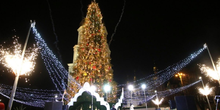 Киевская новогодняя елка вошла в пятерку самых красивых елок Европы