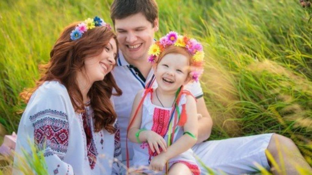 Меньше чем 50% украинцев считают себя однозначно счастливыми – опрос 1