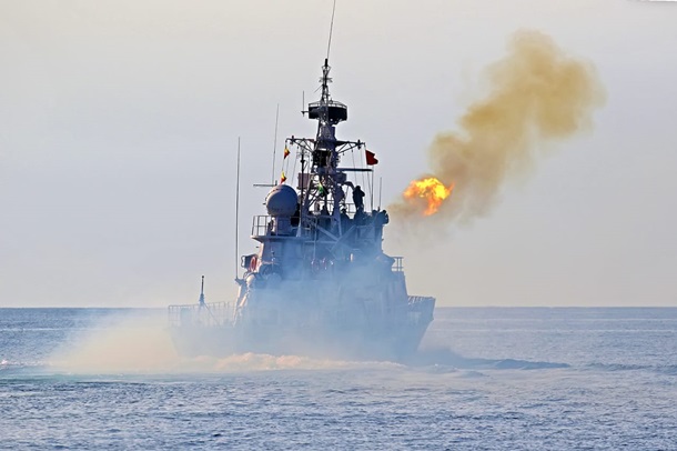 Украинские корабли морской охраны вышли в море 1