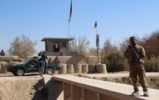 В Афганистане при нападении талибов погибли 10 полицейских 1