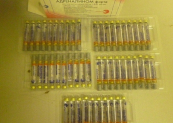 Украинский стоматолог пытался вывезти тысячи зубов из России