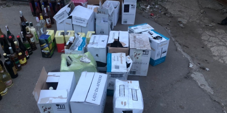 В Николаеве налоговики изъяли 350 литров элитных алкогольных напитков без акцизных марок (ФОТО)