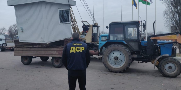 На Николаевщине демонтировали 19 незаконных АЗС и изъято почти 136 тонн топлива – ГФС (ФОТО)