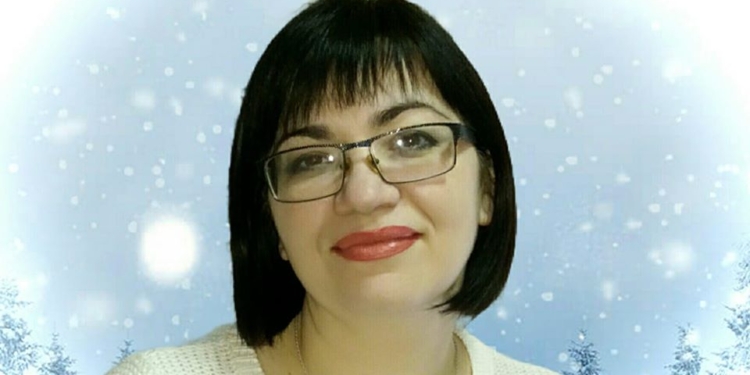 «Петриковка, рожденная на Николаевщине»: николаевцев зовут на персональную выставку Леси Сайковской (ФОТО)