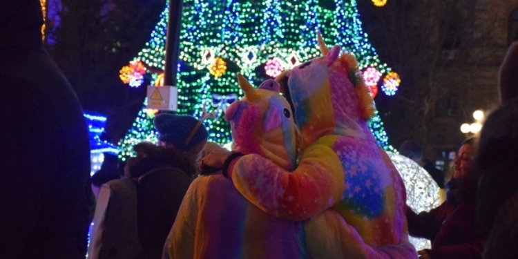 Николаевцы встретили Новый год на Соборной площади (ФОТО, ВИДЕО)