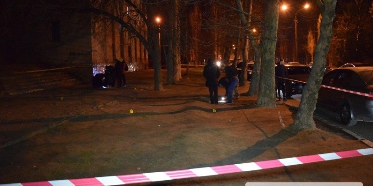 В Николаеве молодчики со стрельбой выясняли отношения