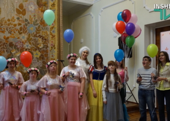 Особые «Рождественские встречи» в Николаеве: свои таланты показали дети с интеллектуальными нарушениями (ФОТО, ВИДЕО)