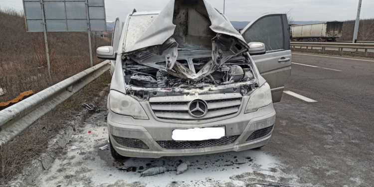 На дорогах Николаевщины горели 2 авто. Одно – после ДТП (ФОТО)