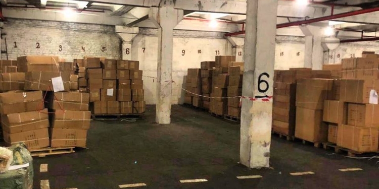 “23 тонны радости и счастья”: Зеленский предложил передать нерастаможенные игрушки детдомам и детям военных (ФОТО)