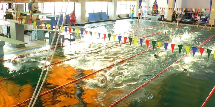У Миколаєві 63 плавці взяли участь у новорічному марафоні на призи рекордсмена України Михайла Романишина (ВІДЕО)