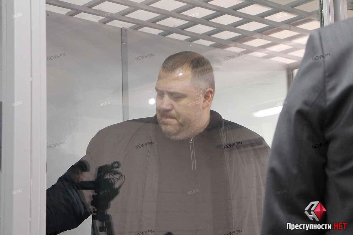 Главного подозреваемого в вымогательстве 600 тысяч гривен у николаевского предпринимателя отправили под стражу без права внесения залога