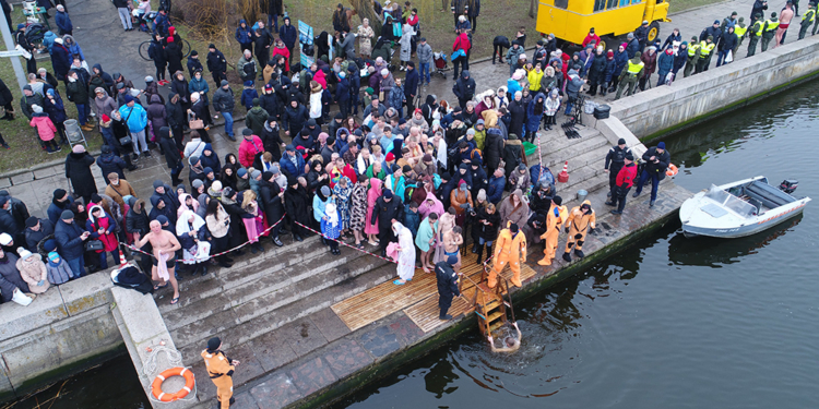На Николаевщине в Крещение спасатели обеспечили безопастность по всем районам области (ФОТО)
