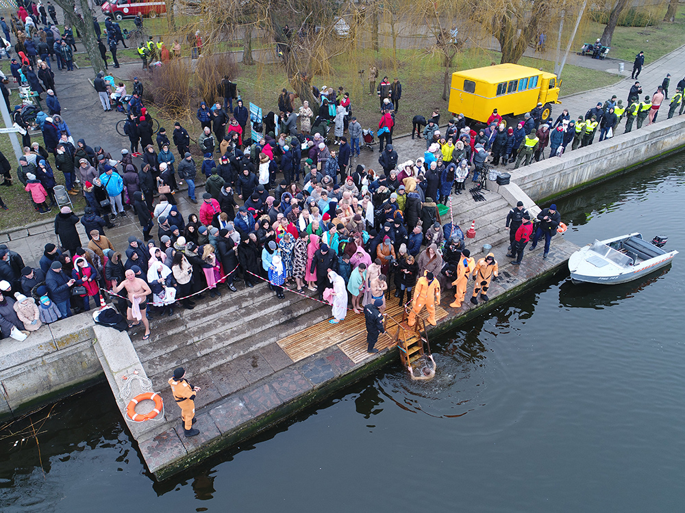 На Николаевщине в Крещение спасатели обеспечили безопастность по всем районам области (ФОТО) 3