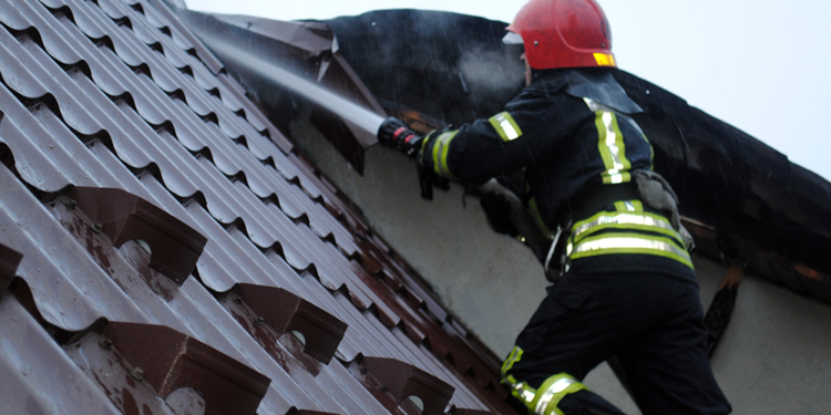 В Николаеве загорелся молитвенный дом Христиан веры Евангельской (ФОТО)