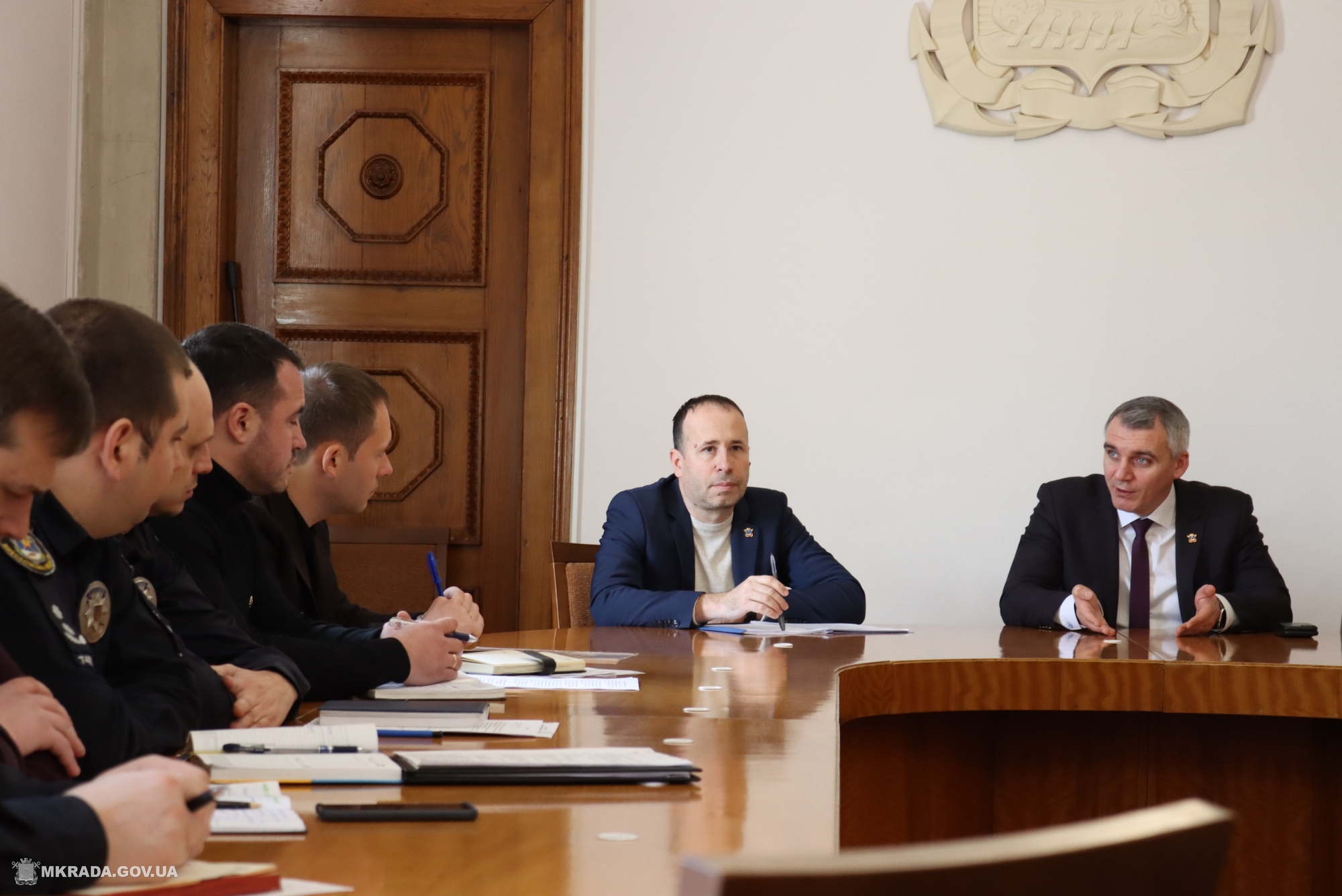 Без конкретики. Сенкевич посовещался с правоохранителями по вопросу нелегальных МАФов и актов вандализма в Николаеве (ФОТО)