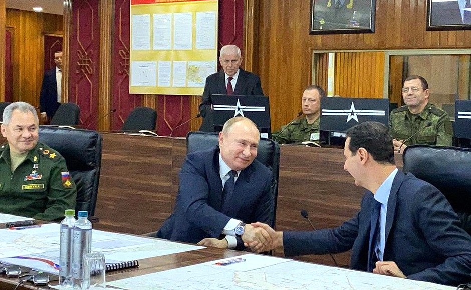 Путин встретился с Асадом и российскими военными в Сирии 1