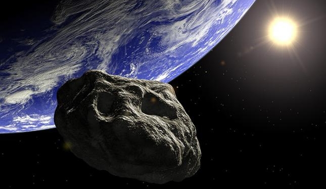 К Земле движется потенциально опасный астероид