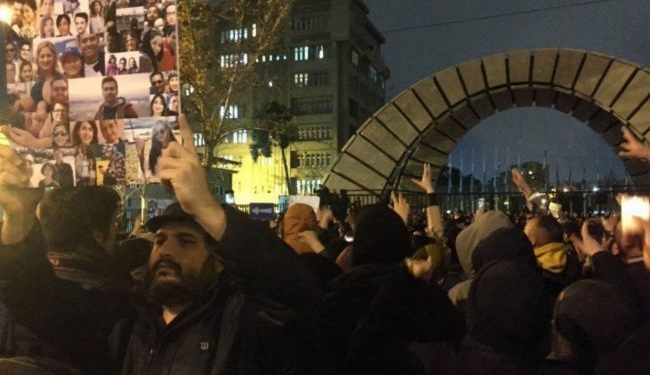 МИД Ирана вызвало британского посла, задержанного за участие в акциях протеста