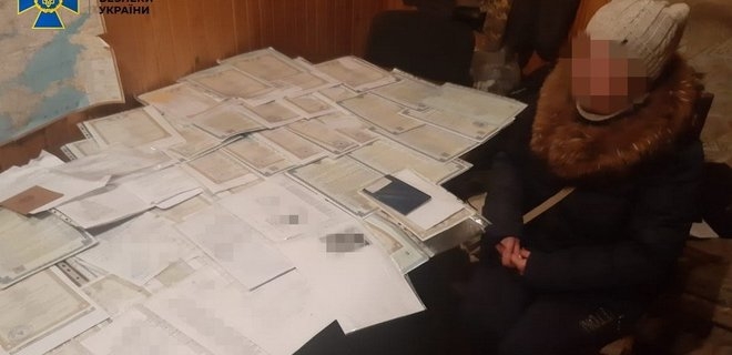 Террористы ЛНР оформляли пенсии в госорганах Украины