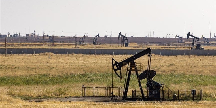 Американцы заблокировали военных РФ, которые ехали к нефтяному месторождению в Сирии