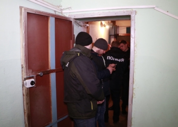 В Киеве хозяйка квартиры, которую сдавала посуточно, нашла в шкафу тела двух девушек (ФОТО, ВИДЕО)