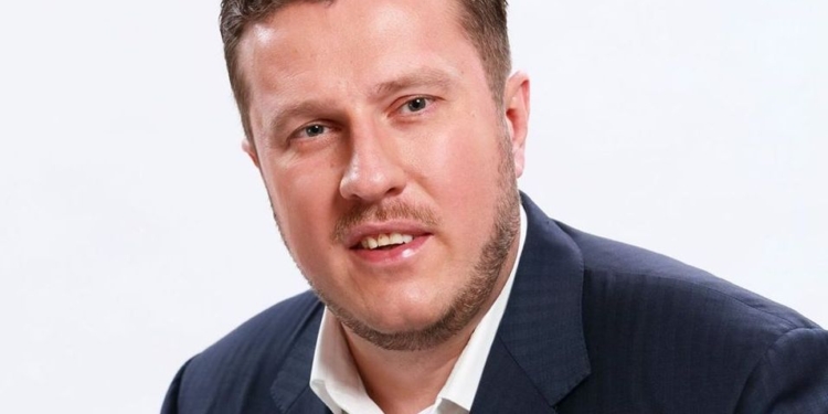 Женщины Уманьского горсовета восстали против нардепа Яценко. И есть за что! (ВИДЕО)